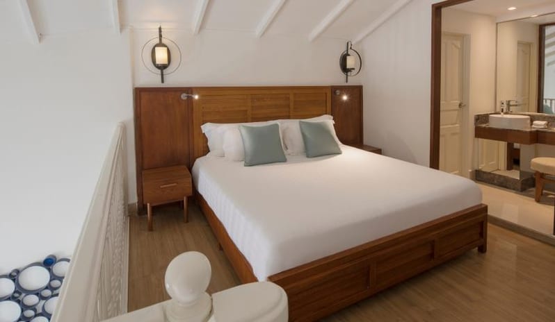 Centara Grand Island Maldives -  Duplex Beach Pool Villa Bedroom